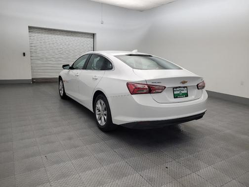 Summit White 2021 Chevrolet Malibu FWD LT