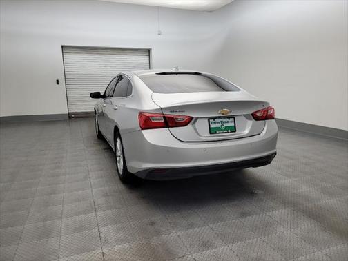 2017 Chevrolet Malibu 1LT