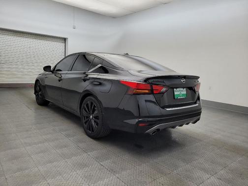 2022 Nissan Altima SR FWD