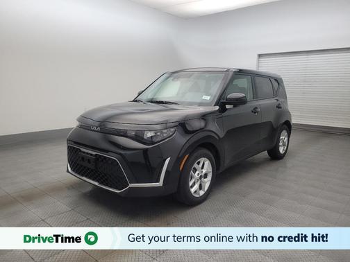 Fusion Black 2025 Kia Soul LX