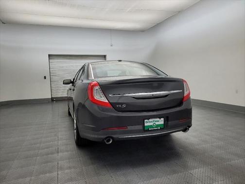 2015 Lincoln MKS Base