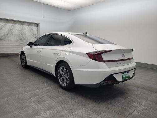 2022 Hyundai SONATA SEL