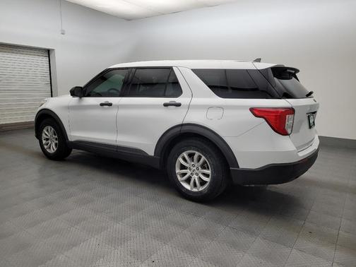 Oxford White 2021 Ford Explorer