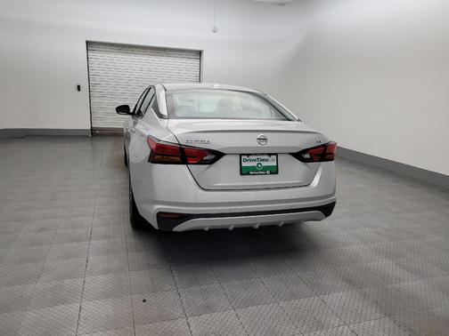 Brilliant Silver Metallic 2022 Nissan Altima 2.5 SV