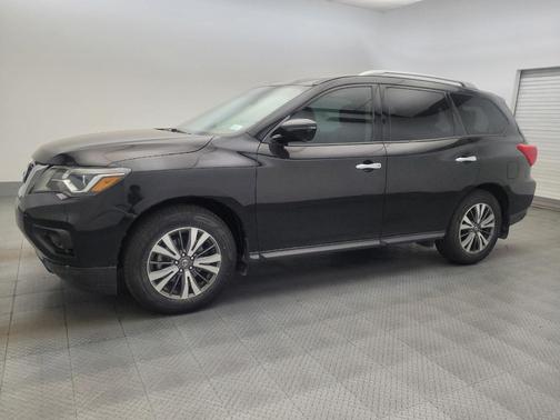 Magnetic Black Metallic 2017 Nissan Pathfinder SL