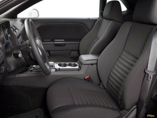 2013 Dodge Challenger SXT