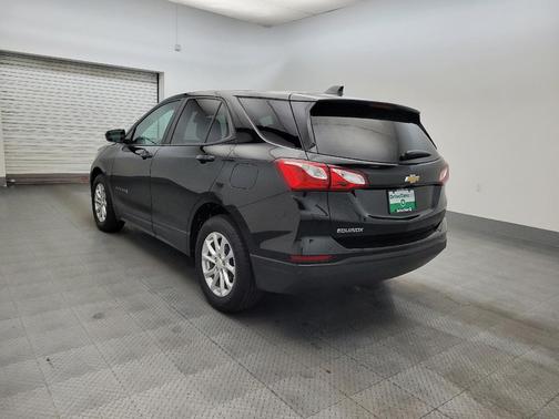 Mosaic Black Metallic 2021 Chevrolet Equinox LS