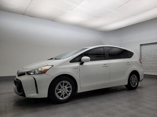 2015 Toyota Prius v Four