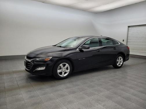 Mosaic Black Metallic 2023 Chevrolet Malibu FWD 1LT