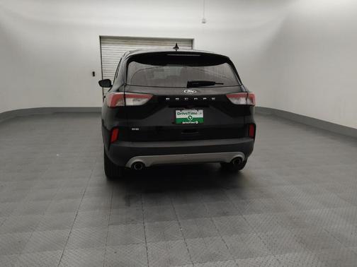 Agate Black Metallic 2022 Ford Escape SE