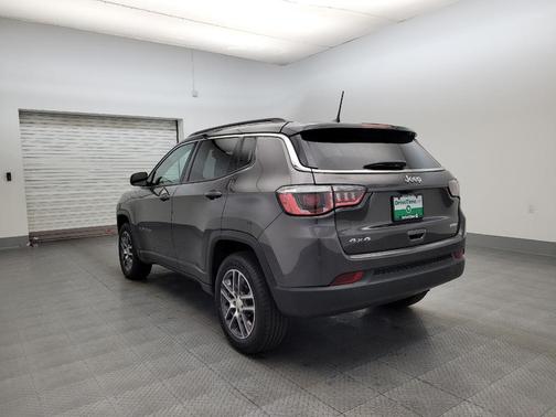 Granite Crystal Metallic Clearcoat 2020 Jeep Compass Latitude