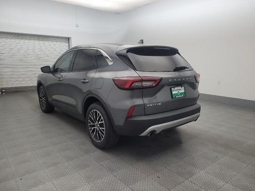 Carbonized Gray Metallic 2023 Ford Escape Active