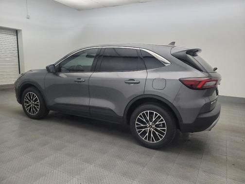 Carbonized Gray Metallic 2023 Ford Escape Active