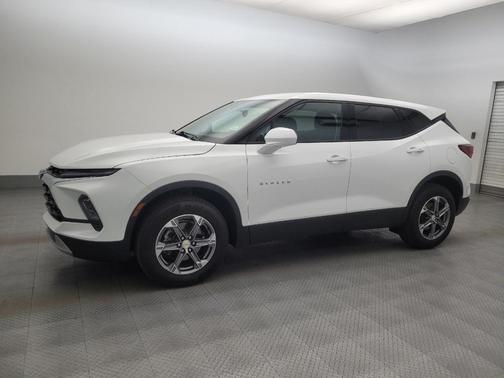 Summit White 2024 Chevrolet Blazer 2LT