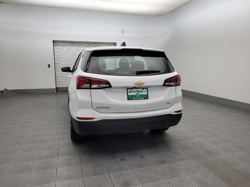 Summit White 2024 Chevrolet Equinox LS