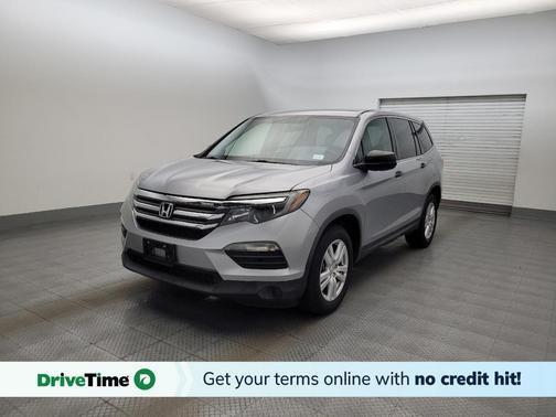 Lunar Silver Metallic 2017 Honda Pilot LX