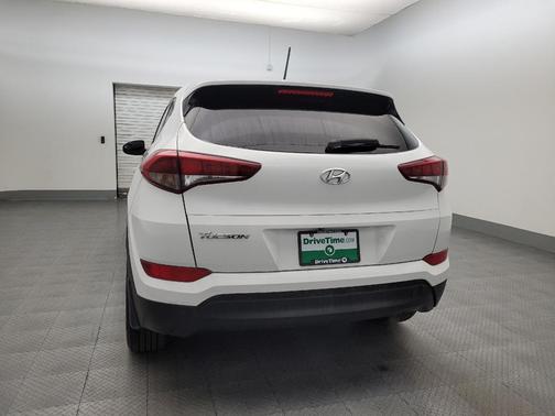 2016 Hyundai TUCSON SE