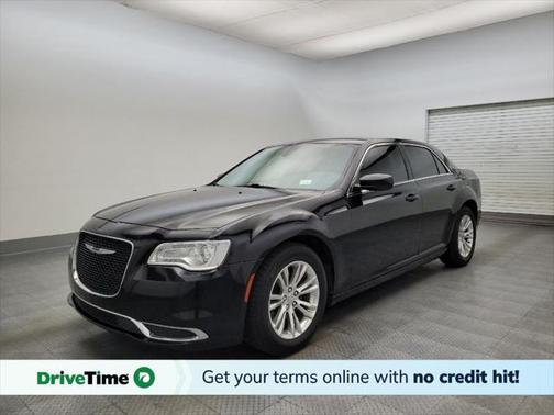 2018 Chrysler 300 Touring