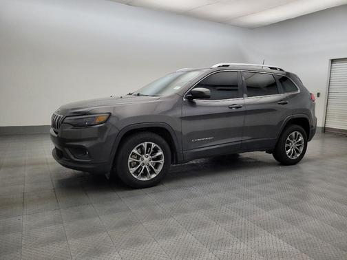 Granite Crystal Metallic Clearcoat 2019 Jeep Cherokee Latitude Plus