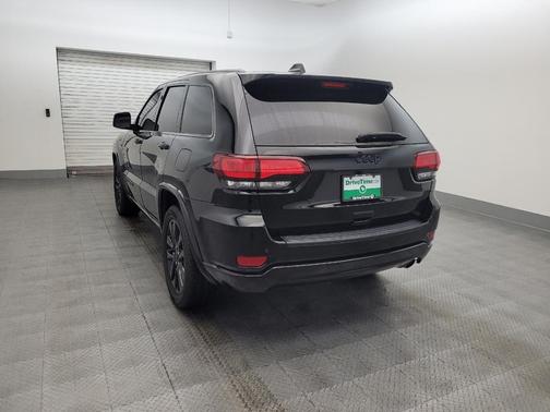 2021 Jeep Grand Cherokee Laredo