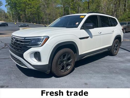 2024 Volkswagen Atlas 2.0T SEL