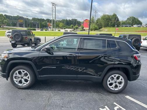 2025 Jeep Compass Sport