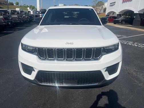 2025 Jeep Grand Cherokee Laredo