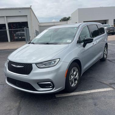 Silver Mist Clearcoat 2024 Chrysler Pacifica Limited