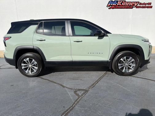 Cacti Green 2026 Chevrolet Equinox 1LT