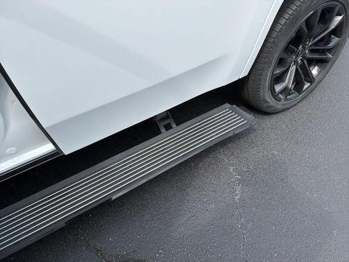 Bright White Clearcoat 2023 Jeep Grand Wagoneer Obsidian 4x4