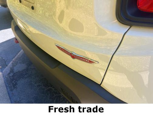 2022 Jeep Renegade Trailhawk