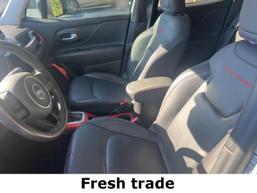 2022 Jeep Renegade Trailhawk