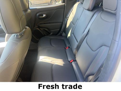 2022 Jeep Renegade Trailhawk