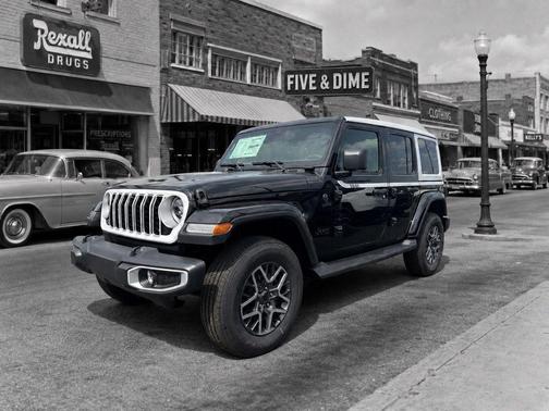 Black Clearcoat 2026 Jeep Wrangler 4-Door Sahara 4x4