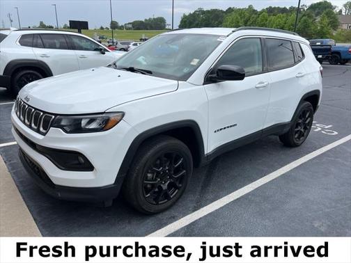 2022 Jeep Compass Latitude Lux