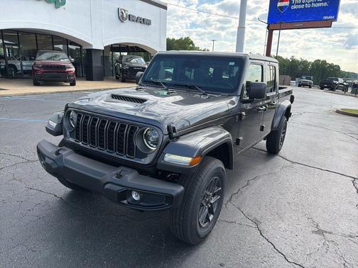 Granite Crystal Metallic Clearcoat 2026 Jeep Gladiator Sport S
