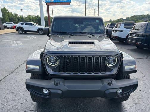 Granite Crystal Metallic Clearcoat 2026 Jeep Gladiator Sport S
