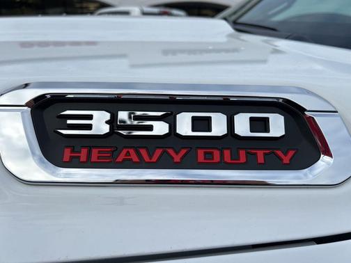 2026 RAM 3500 Tradesman Crew Cab 4x4 8' Box