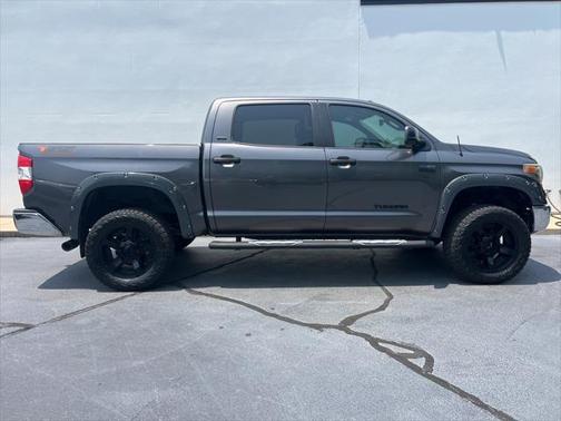 2018 Toyota Tundra SR5