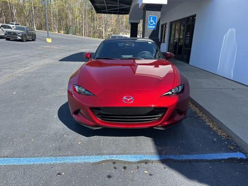 Soul Red Crystal Metallic 2026 Mazda MX-5 Miata Grand Touring