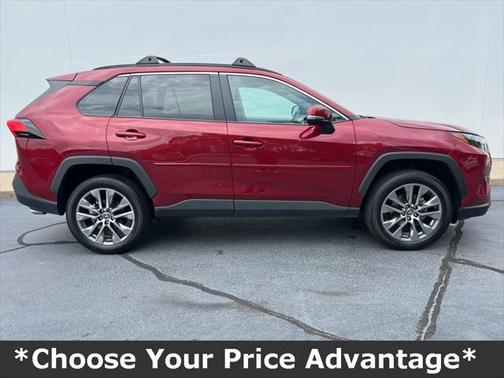 2022 Toyota RAV4 XLE Premium