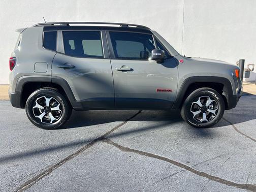 2021 Jeep Renegade Trailhawk