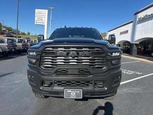 2025 RAM 2500 Tradesman Crew Cab 4x4 6'4' Box