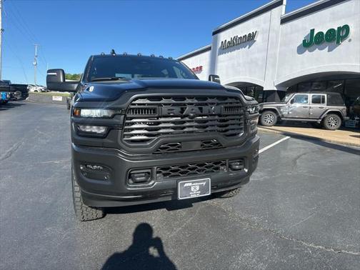 2025 RAM 2500 Tradesman Crew Cab 4x4 6'4' Box