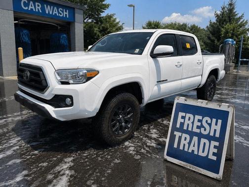 Ice Cap 2023 Toyota Tacoma SR5