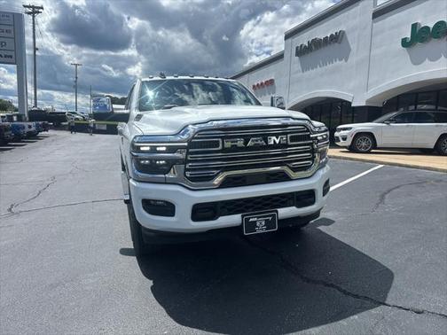 2025 RAM 2500 Laramie Crew Cab 4x4 6'4' Box