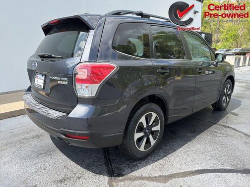Dark Gray Metallic 2017 Subaru Forester 2.5i Limited