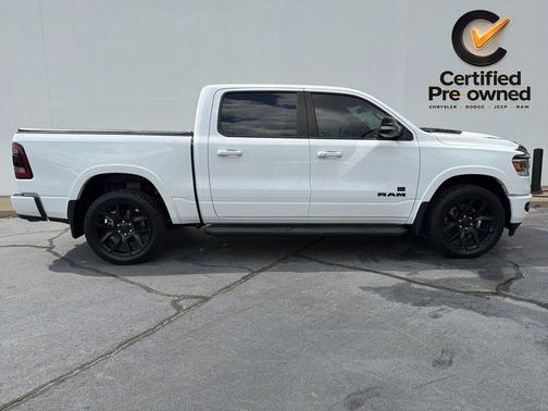 Bright White Clearcoat 2022 RAM 1500 Laramie