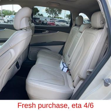 Platinum Dune Metallic Tri-Coat 2016 Lincoln MKX Reserve