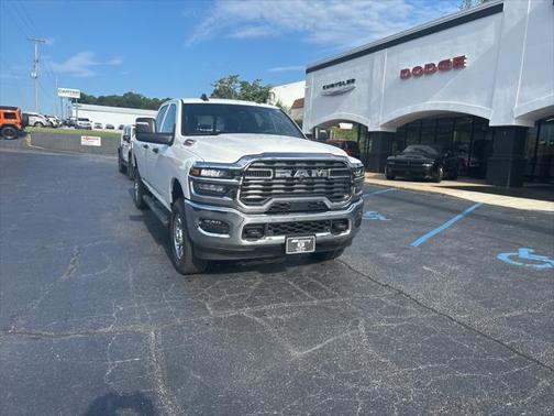 2025 RAM 2500 Tradesman Crew Cab 4x4 8' Box